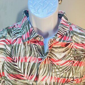 Tommy Bahama Men's white, pink and green short sleeve hawaiian shirt Large L